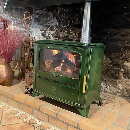 L'oustalou - Wifi - Jardin - Campagne * Villeneuve (Puy-de-Dome)