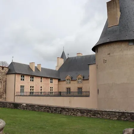 L'oustalou - Wifi - Jardin - Campagne * Villeneuve (Puy-de-Dome)