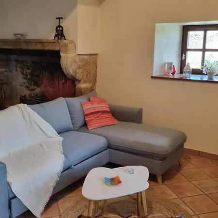 L'oustalou - Wifi - Jardin - Campagne Сasa de vacaciones Villeneuve (Puy-de-Dome)