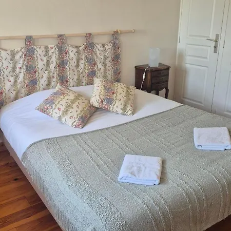 L'oustalou - Wifi - Jardin - Campagne Сasa de vacaciones Villeneuve (Puy-de-Dome)